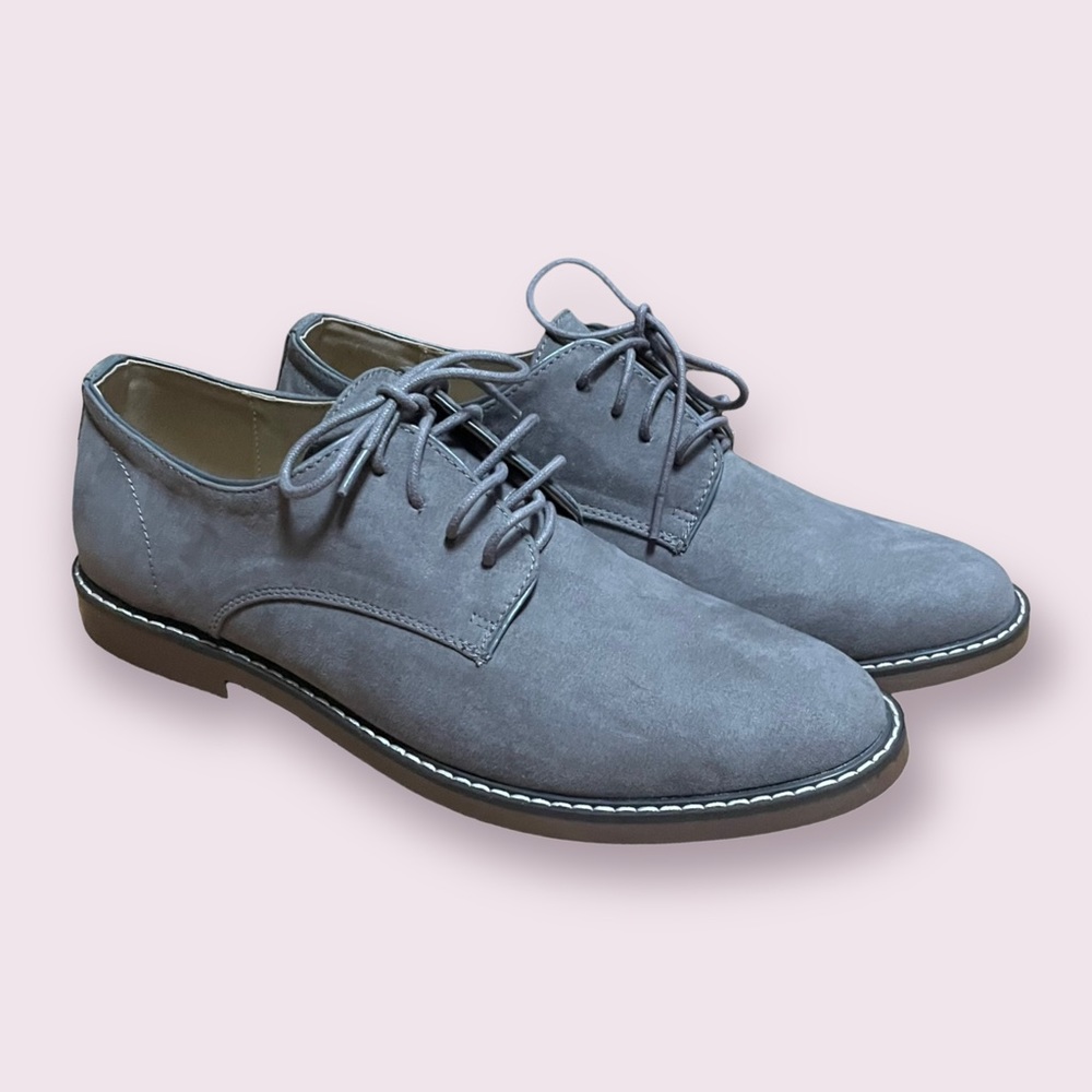 Old Navy suede Buck shoes
